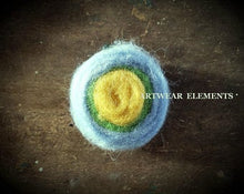 Load image into Gallery viewer, WOoL Roving, 100% Multi-Colored Wool Roving Roll, Spinning Fiber, Art Supply, Artwear Elements